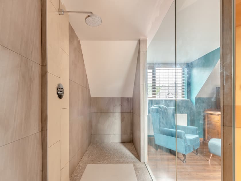 Bathroom | Ty Afon Jay - Ty Afon, Garnant, near Ammanford