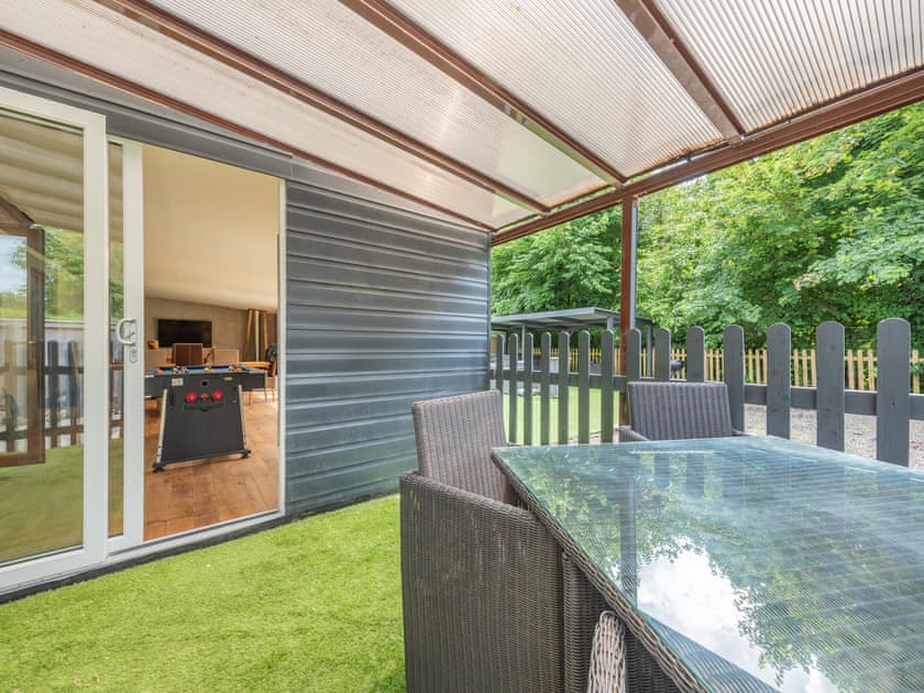 Sitting-out-area | Ty Afon Jay - Ty Afon, Garnant, near Ammanford
