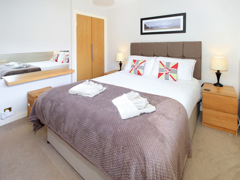 Double bedroom | Green Cottage, Borth Y Guest, near Porthmadog