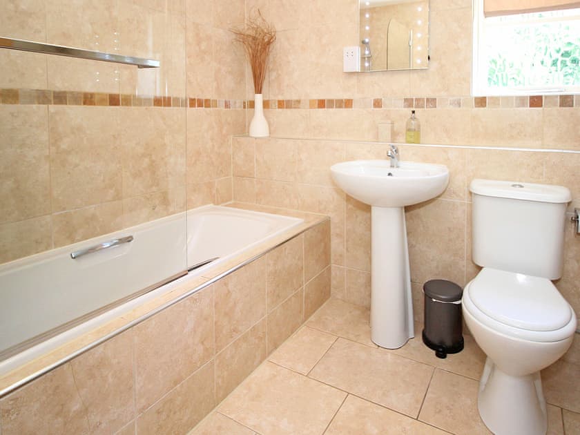 Bathroom | Green Cottage, Borth Y Guest, near Porthmadog