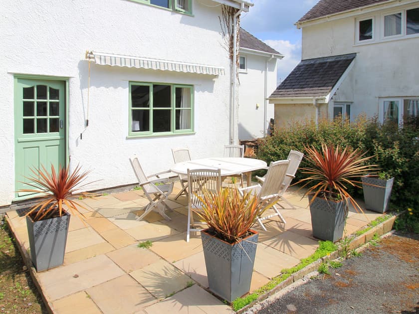 Terrace | Green Cottage, Borth Y Guest, near Porthmadog
