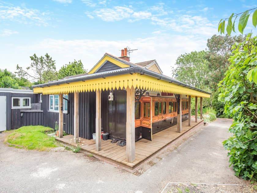 Exterior | Roselands, Dorchester