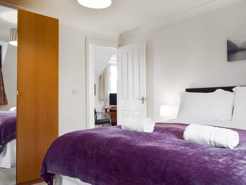 Double bedroom | Renwood, Eynsham