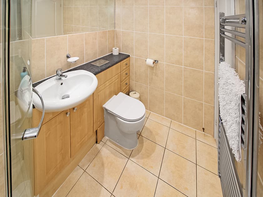Bathroom | Anchor Watch, Porthmadog