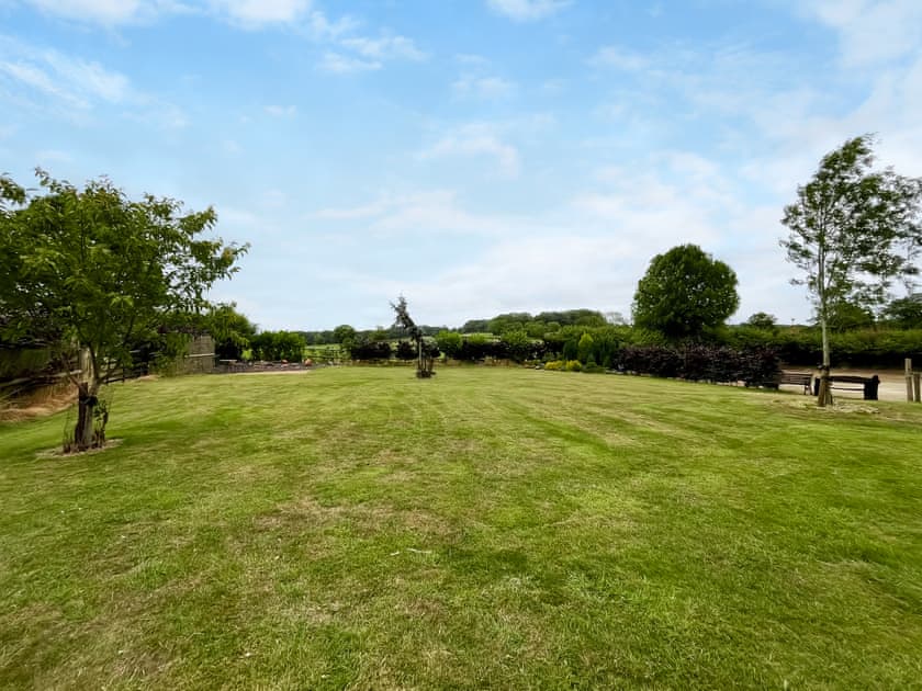 Garden | Hill Farm Barn, Damerham, near Fordingbridge