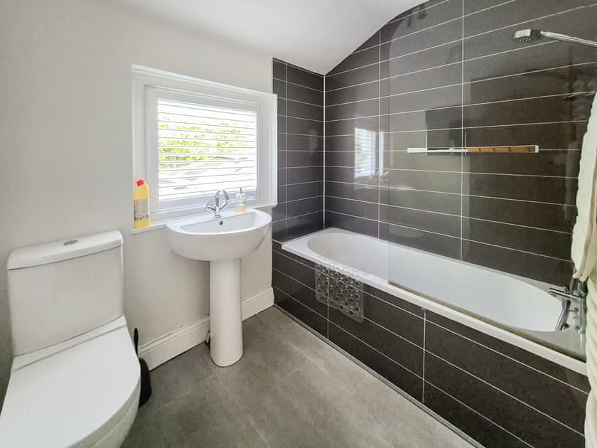 Bathroom | Caerlaverock CottagesBankswood Cottage,  Caerlaverock, near Dumfries