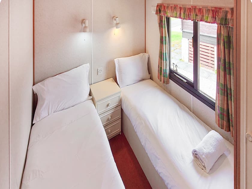Twin bedroom | 27 Aviemore Holiday Park, Aviemore