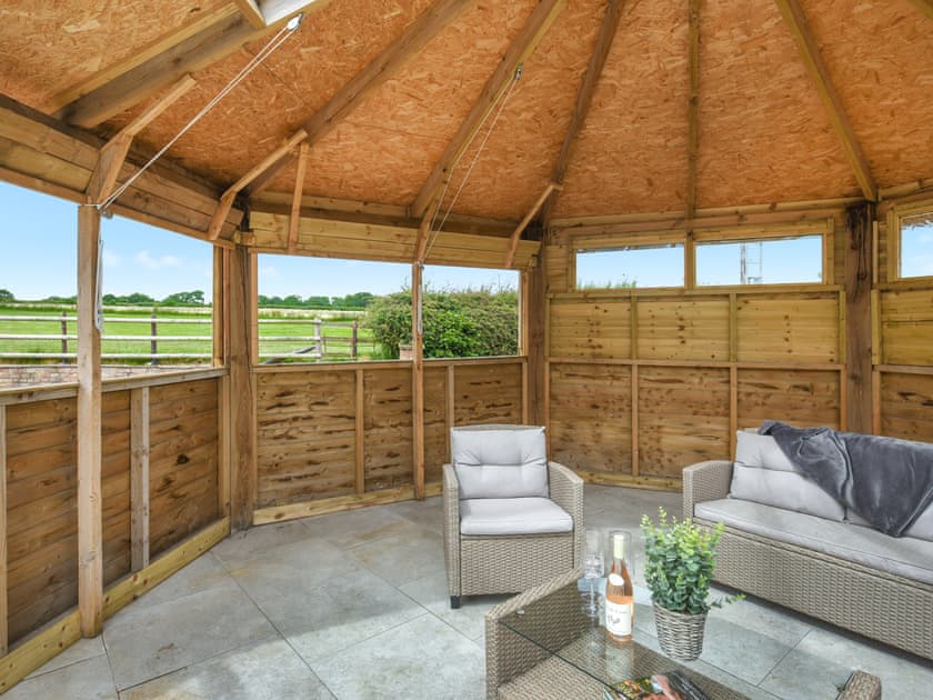 Summerhouse | Orchard Barn - Sydnall Farm, Bridgnorth and Ironbridge