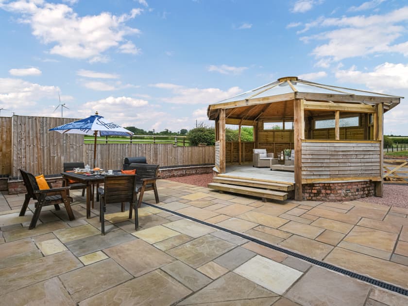 Outdoor area | Orchard Barn - Sydnall Farm, Bridgnorth and Ironbridge