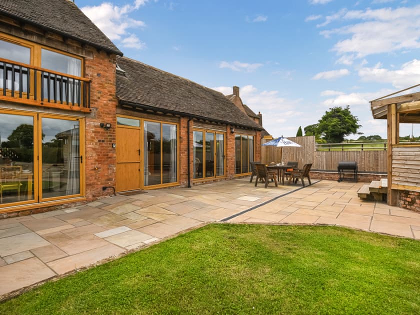 Outdoor area | Orchard Barn - Sydnall Farm, Bridgnorth and Ironbridge