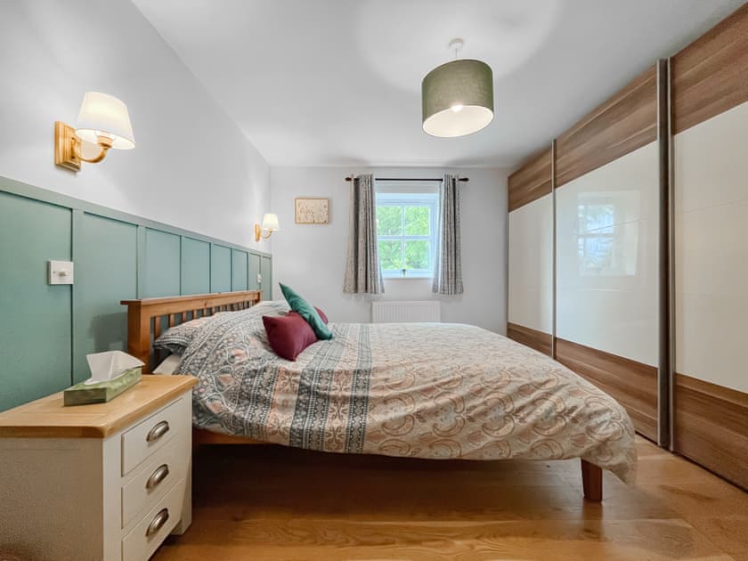 Double bedroom | Copper Cottage, Atworth, Near Melksham