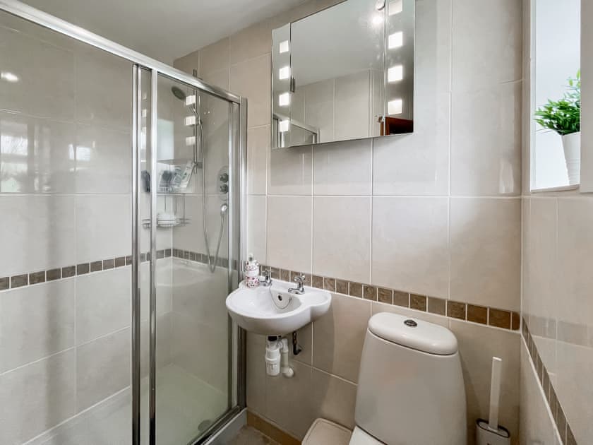 Shower room | Copper Cottage, Atworth, Near Melksham