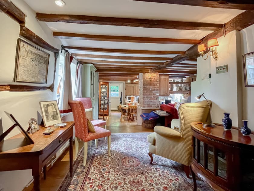 Living room | Mulberry CottageCasa Bonita, Shalbourne, near Marlborough