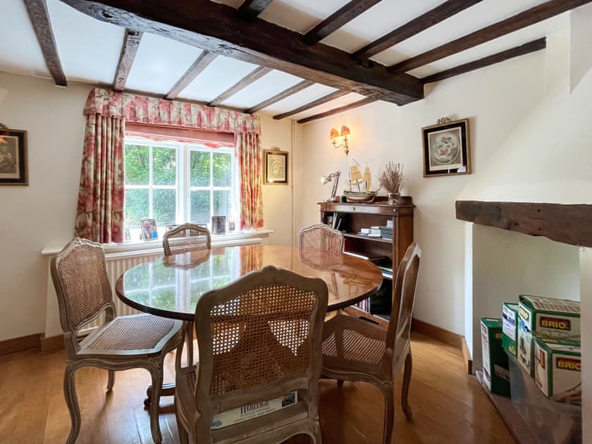 Dining room | Mulberry CottageCasa Bonita, Shalbourne, near Marlborough