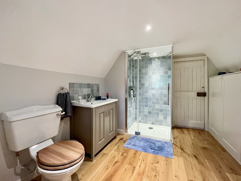 Shower room | Mulberry CottageCasa Bonita, Shalbourne, near Marlborough