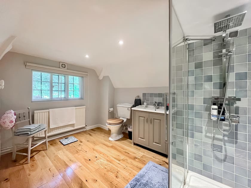 Shower room | Mulberry CottageCasa Bonita, Shalbourne, near Marlborough
