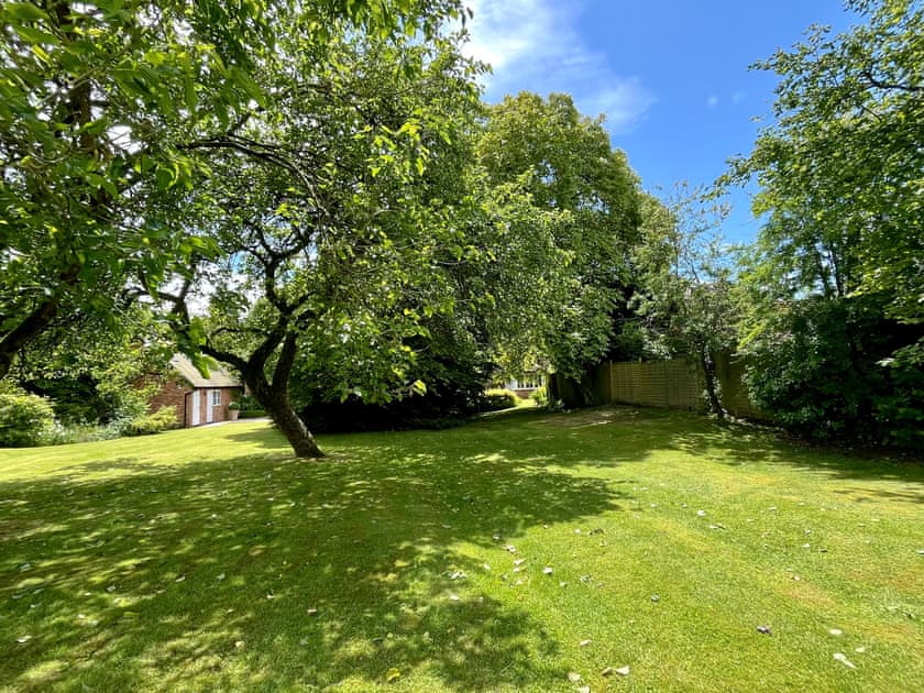 Garden | Mulberry CottageCasa Bonita, Shalbourne, near Marlborough