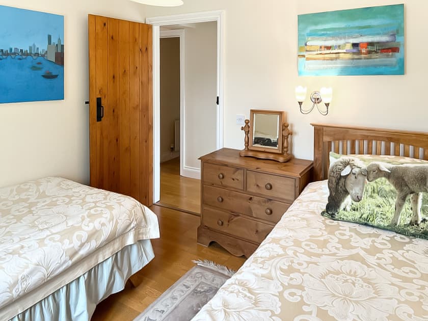 Twin bedroom | Groom’s Cottage, Chatton, near Alnwick