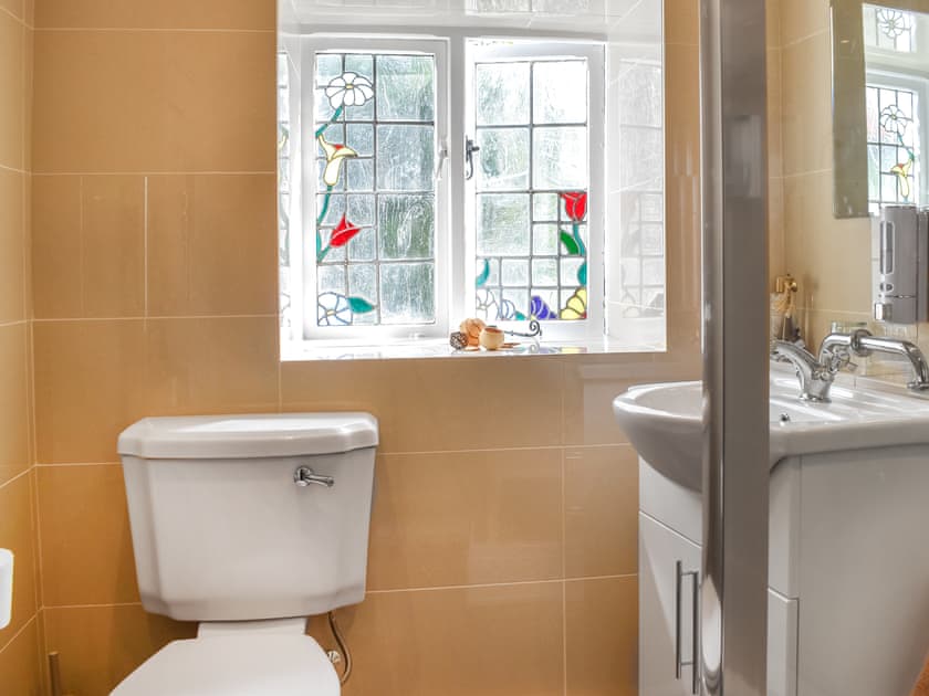 Bathroom | Seagull Cottage, Heysham
