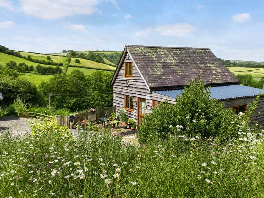 Exterior | Dingle Cottage, Clun, near Craven Arms