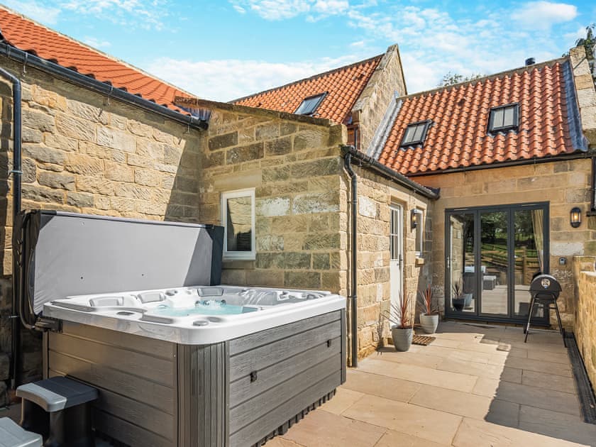 Hot tub | Swallow Barn, Whitby, near Danby
