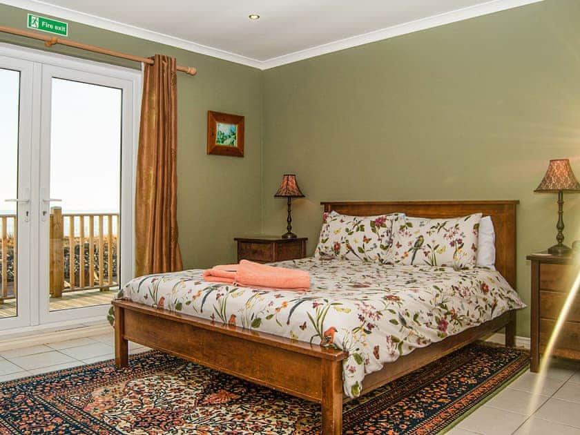Spacious main bedroom | Lobster Ponds, Helmsdale
