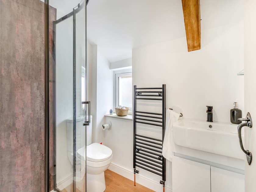 Bathroom | Wick Cottage, Porthcawl, near Swansea