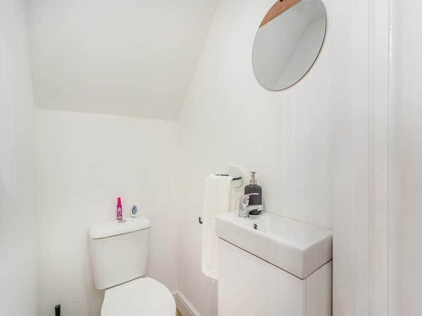 Bathroom | Wick Cottage, Porthcawl, near Swansea