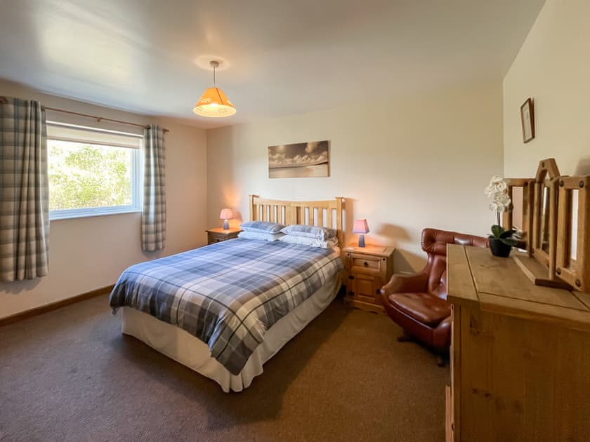 Double bedroom | Cree View Cottage - Barrhill Farm Holidays, Newton Stewart