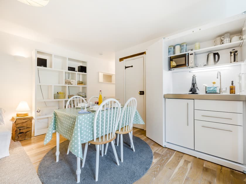 Open plan living space | The Granary Store, Woodrising