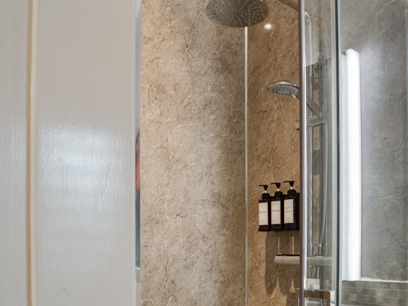 Bathroom | Maybelle’s Cottage, Langtoft, near Driffield