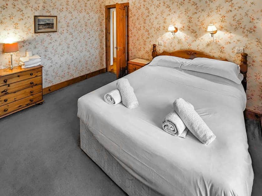 Double bedroom | Middledrift Cottage, Brora
