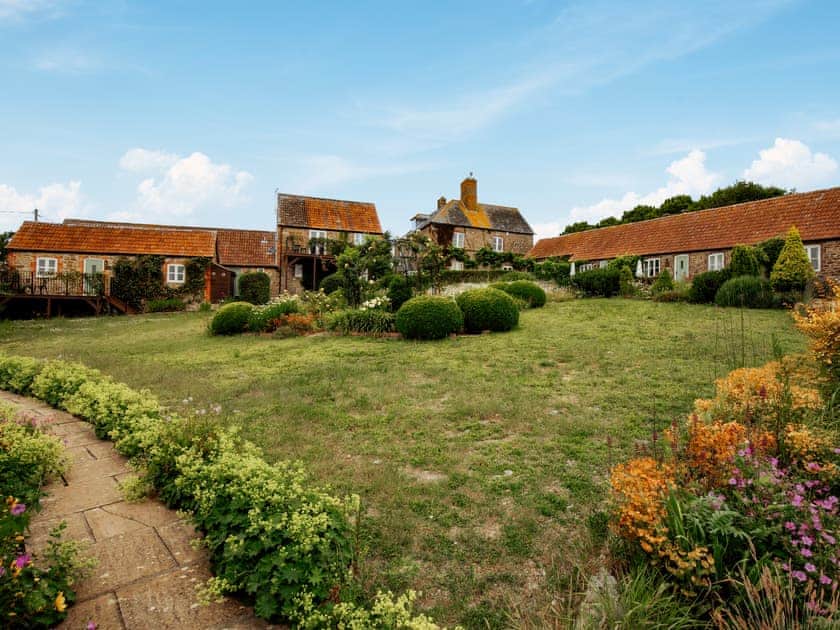 Outdoor area | Gardener’s Cottage - Rudge Farm Cottages, Chilcombe, near Bridport