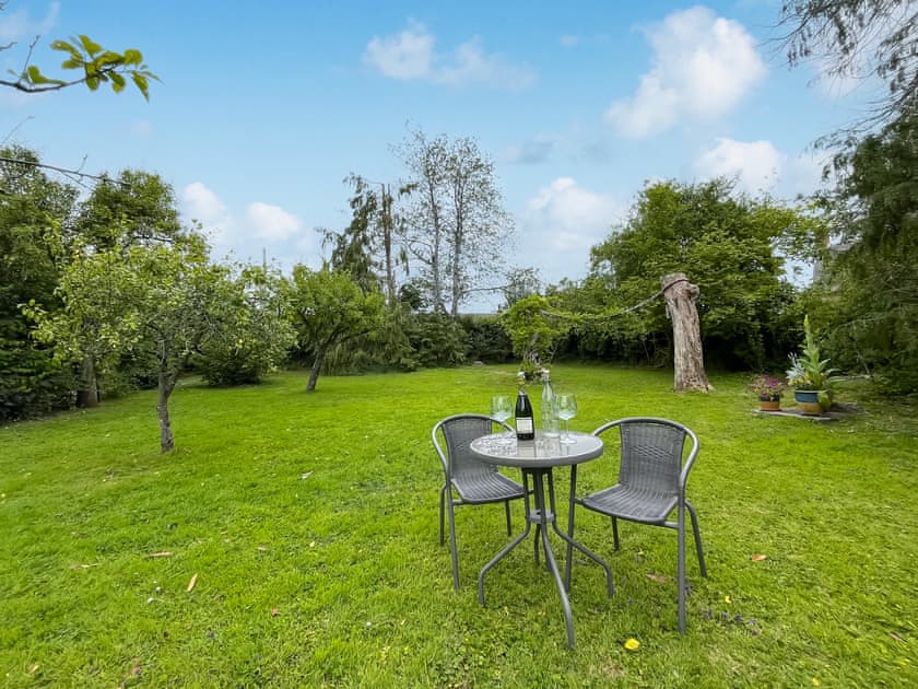 Sitting-out-area | The Old Orchard, Silton, Near Gillingham