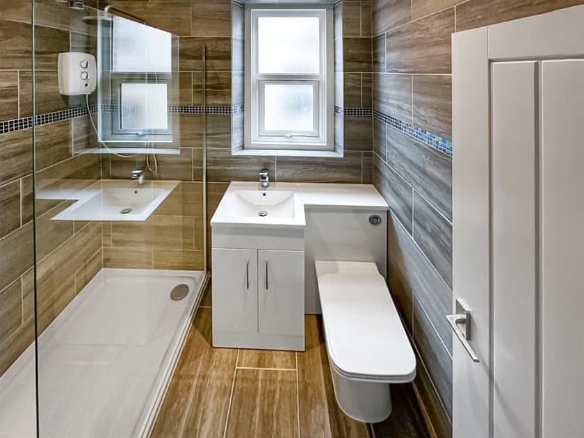 Bathroom | Folkestone Central, Cheriton, near Folkestone