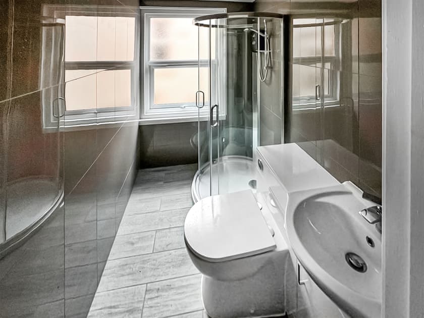 Bathroom | Folkestone Central, Cheriton, near Folkestone