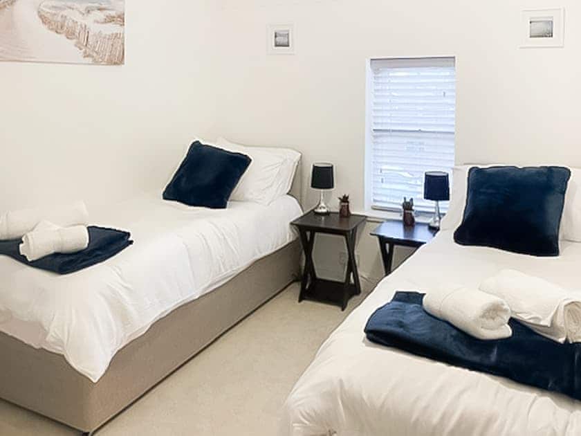 Twin bedroom | Myrtle Cottage, Repps with Bastwick