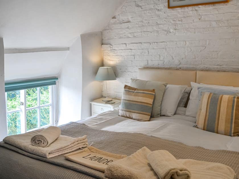 Super King bedroom  | Yew Tree Cottage, Burythorpe