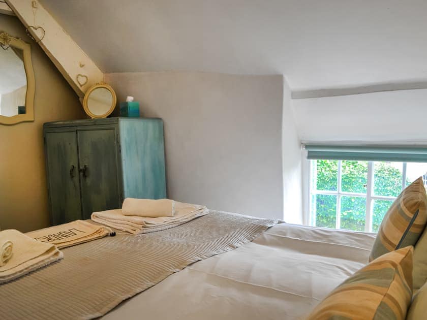 Super King bedroom  | Yew Tree Cottage, Burythorpe
