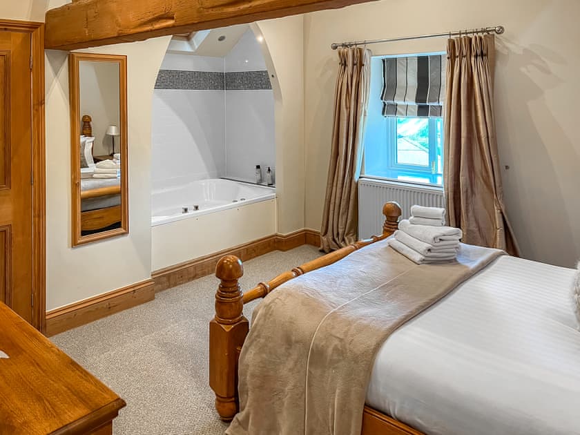 Double bedroom | Woodland View - Hazel Hill Retreats, Blackwoods, near Easingwold