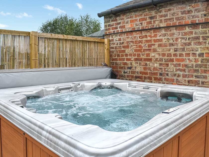 Hot tub | Woodland View - Hazel Hill Retreats, Blackwoods, near Easingwold