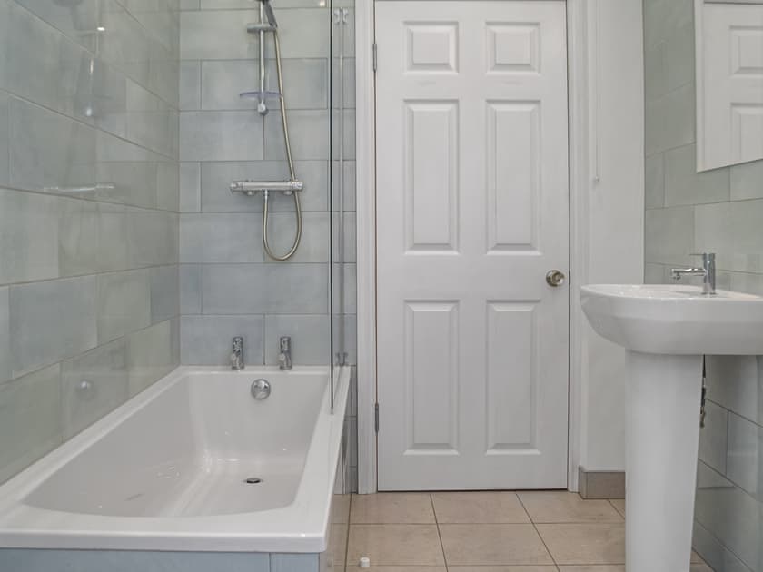 Bathroom | Shiloh - Sannan Court, Llanfynydd