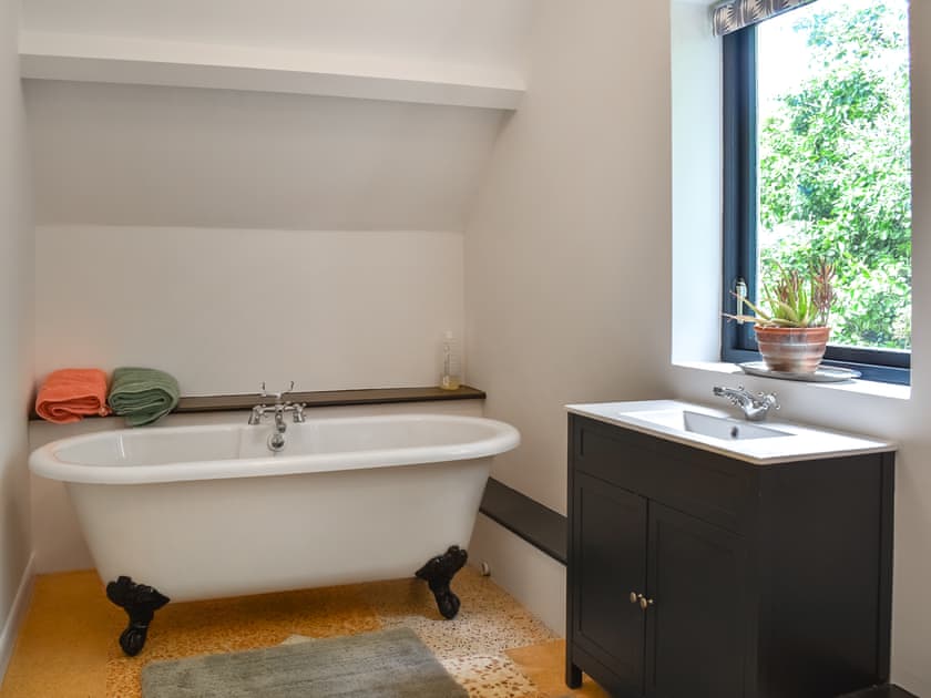 Bathroom | The Boat House, Canterbury
