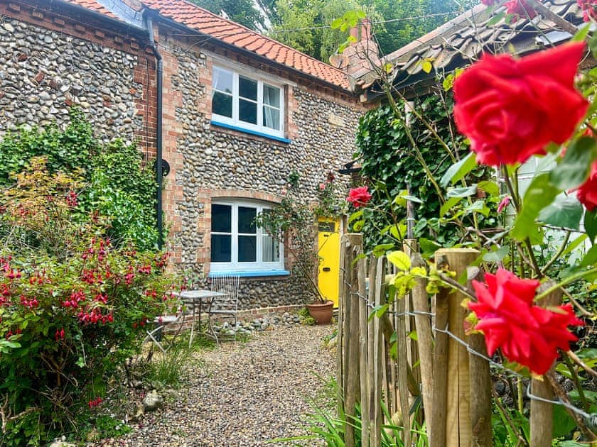 Garden | Forge Cottage - Blacksmiths Cottages, Stiffkey