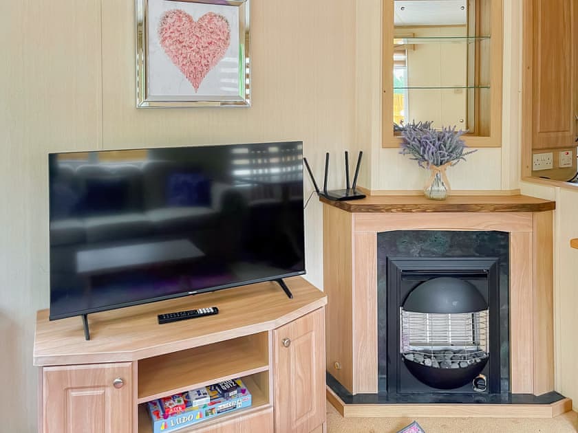 Living area | Shirley’s Haven - Emmotland Holidays, Driffield