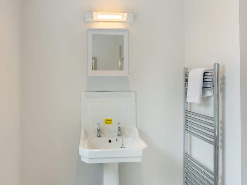 Shower room | Silverdale Apartment - Meathop Fell Caravan Club Apartments and Cottage, Meathop, near Grange-over-Sands