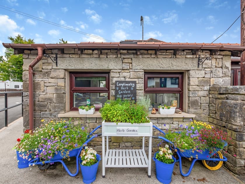 On-site amenities | Silverdale Apartment - Meathop Fell Caravan Club Apartments and Cottage, Meathop, near Grange-over-Sands