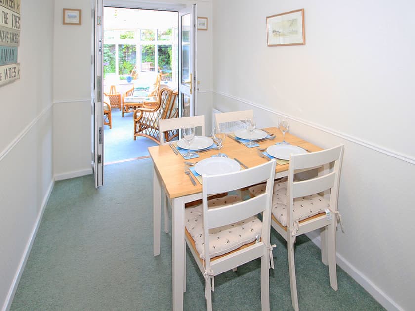 Dining Area | Samson’s Place, Morfa Bychan