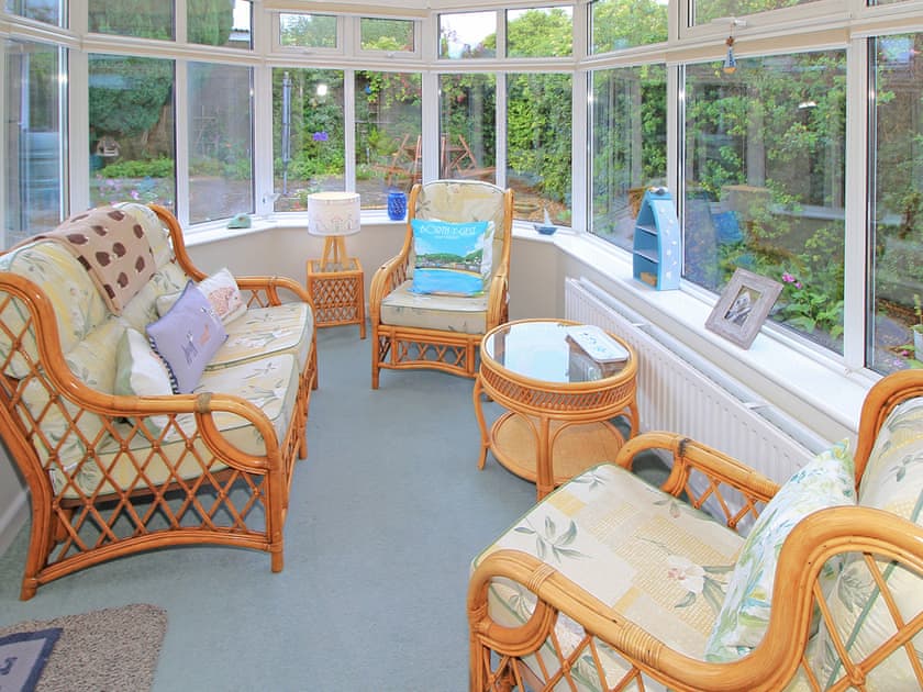 Sun room | Samson’s Place, Morfa Bychan