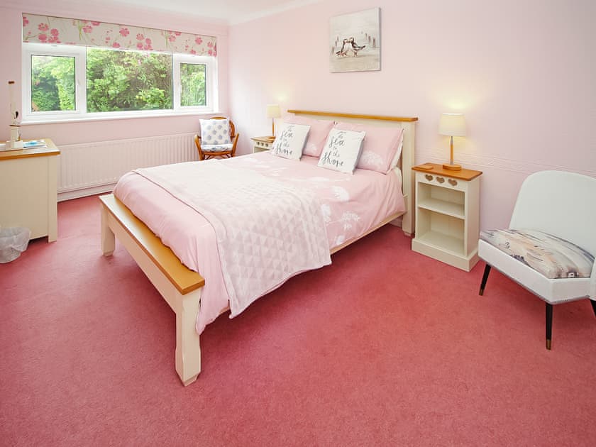 Double bedroom | Samson’s Place, Morfa Bychan